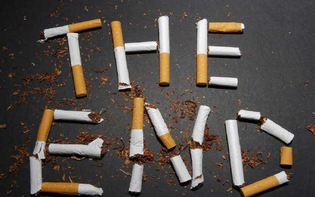 Люди умирают от сигарет. Смерть от табакокурения.