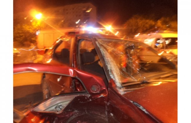 В аварии с участием Renault Logan и «ВАЗ 2114». пострадали четверо