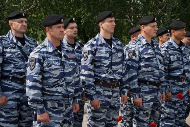 Магнитогорские полицейские почтили память своих коллег, погибших 16 лет назад в Аргуне