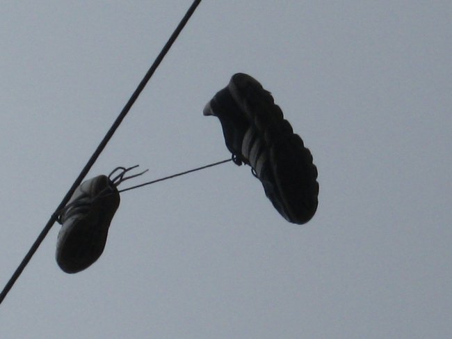 Обувь на проводах. В Магнитогорск пришла очередная «заморская» игра