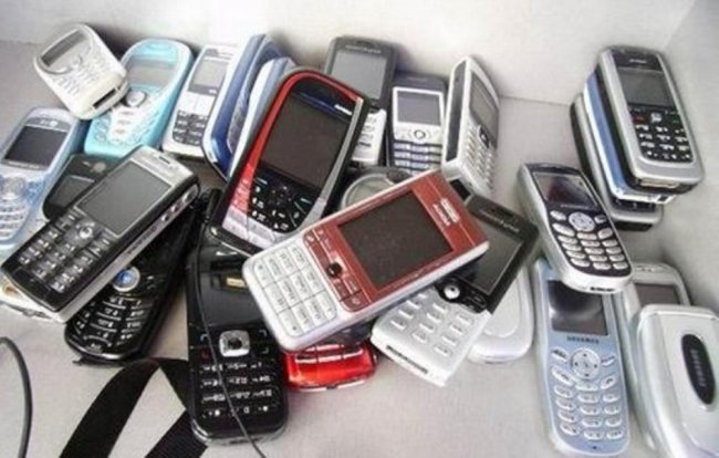 Челябинские чиновники остались без телефонов