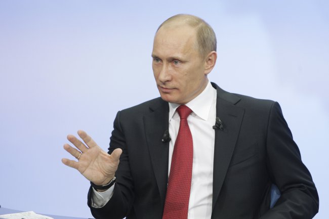 Владимир Путин объявил об участии в выборах