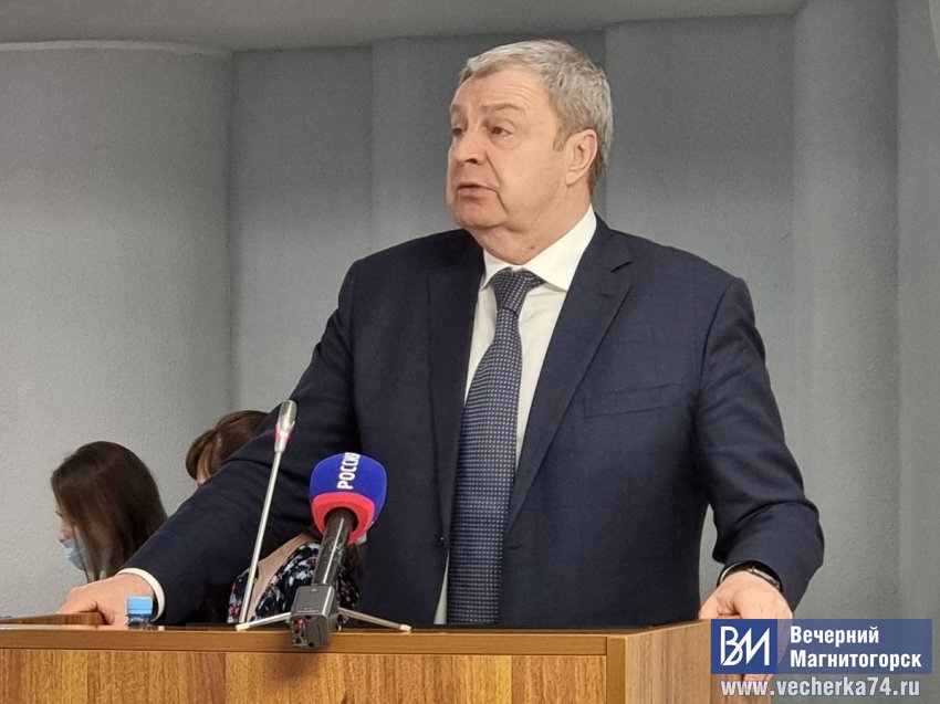 Депутат Госдумы отчитался перед городским Собранием Депутат Госдумы отчитался перед городским Собранием