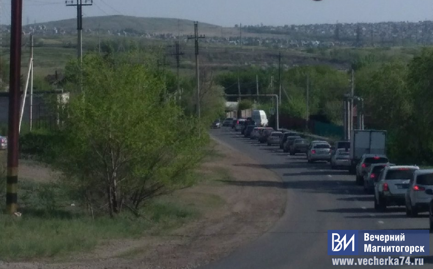 Магнитогорск «утонул» в автомобильных пробках Магнитогорск «утонул» в автомобильных пробках