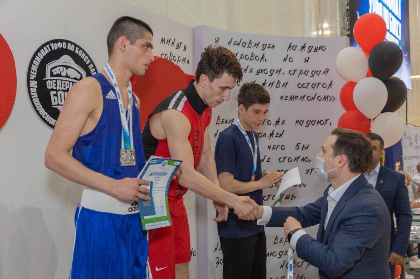 Магнитогорский спортсмен стал победителем чемпионата УрФО по боксу