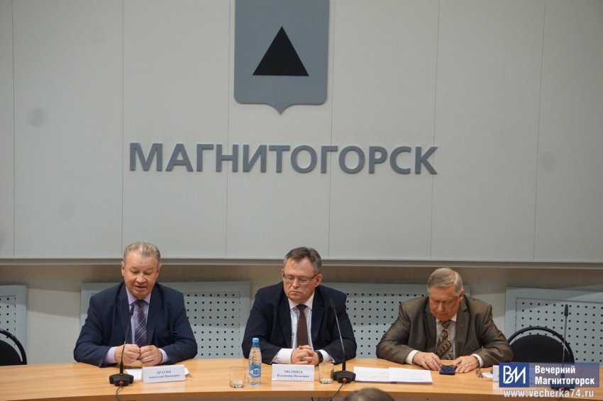 Начинал механизатором Начинал механизатором