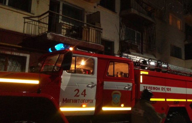 Возгорание в Магнитогорске тушили семь пожарных машин