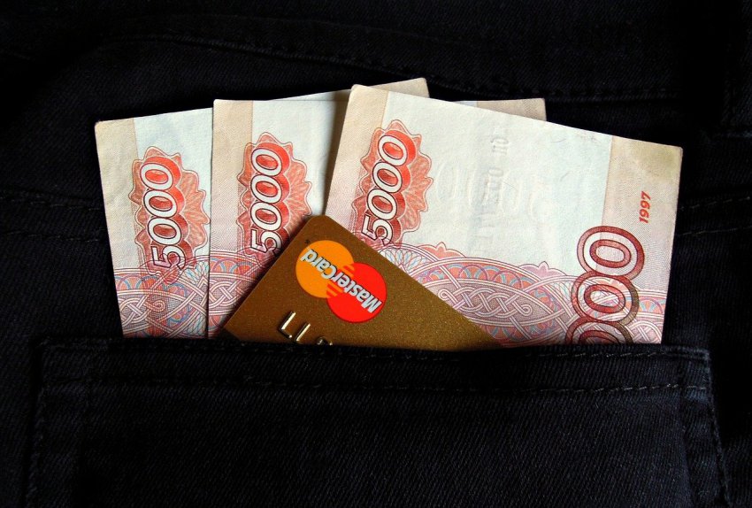 Россиян ждут трудности с банковскими картами