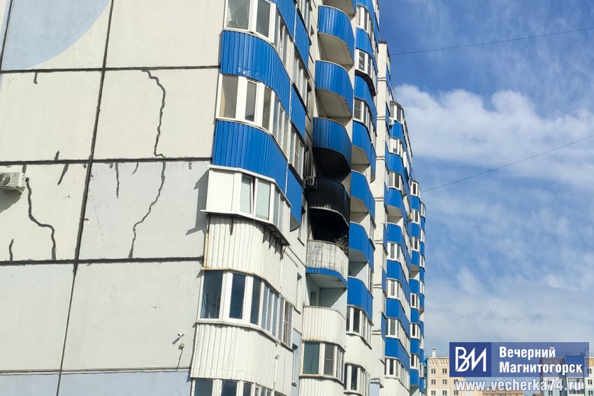 Загорелись покрышки на балконе Загорелись покрышки на балконе