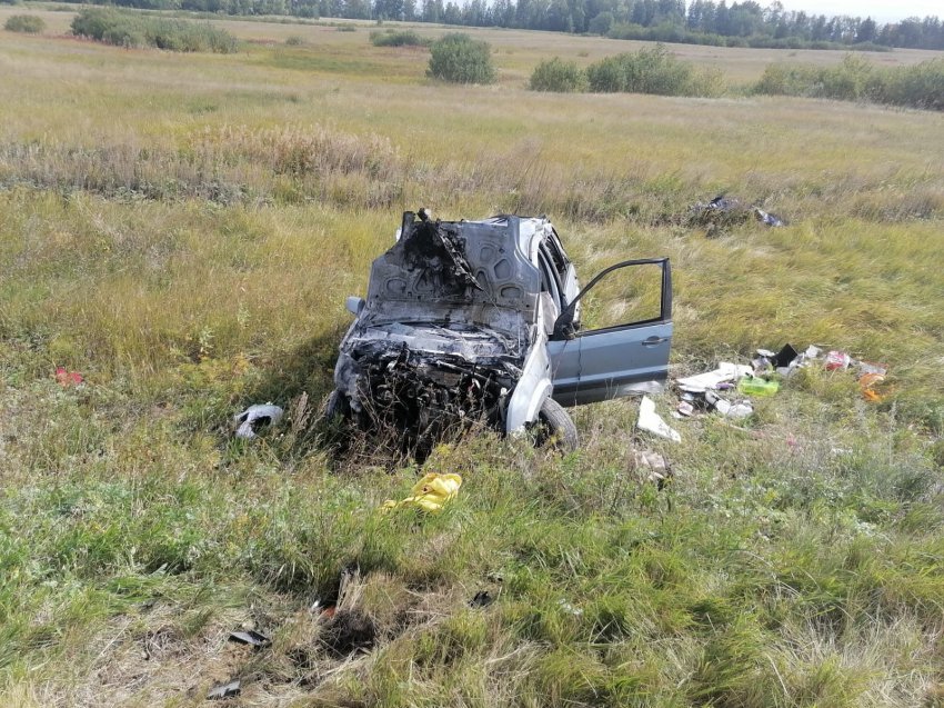 «Водитель вылетел из машины». В Челябинской области произошло смертельное ДТП