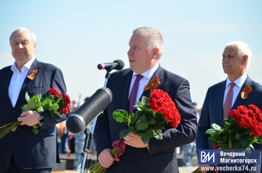 В Магнитогорске прошёл традиционный парад В Магнитогорске прошёл традиционный парад