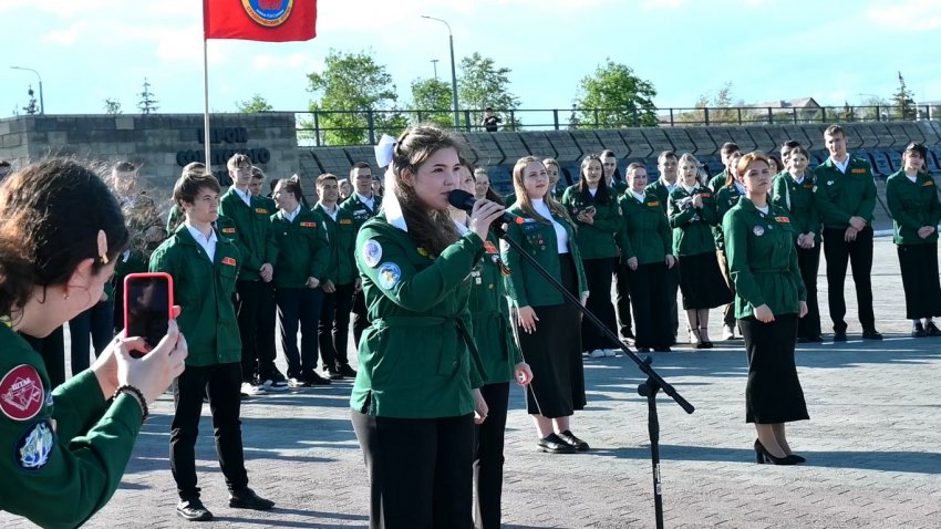 Вытянемся в нитку — не подведём Магнитку! Вытянемся в нитку — не подведём Магнитку!