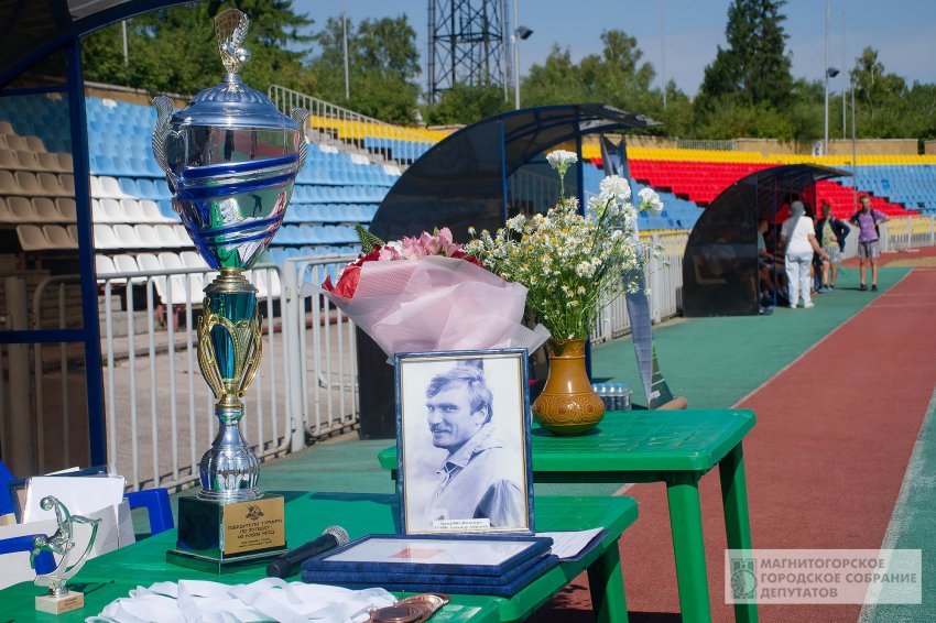 В Магнитогорске прошёл турнир по дворовому футболу В Магнитогорске прошёл турнир по дворовому футболу