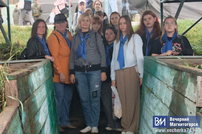 По полю танки грохотали По полю танки грохотали