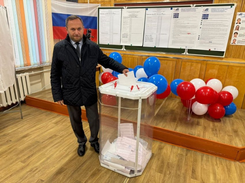 В Магнитогорске начались выборы депутатов В Магнитогорске начались выборы депутатов