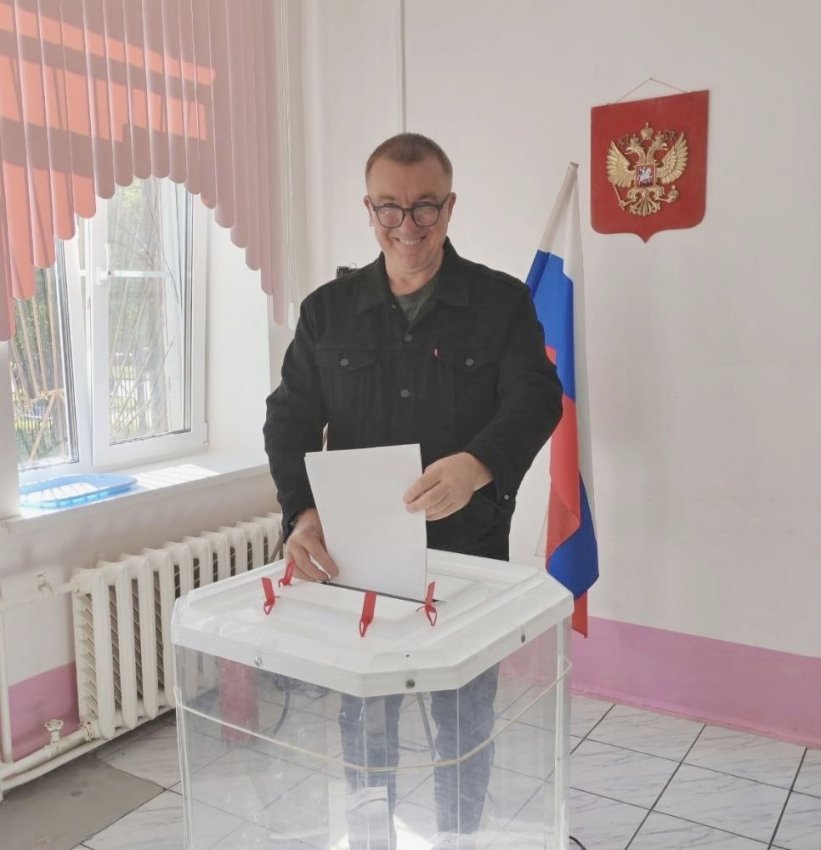 В Магнитогорске начались выборы депутатов В Магнитогорске начались выборы депутатов