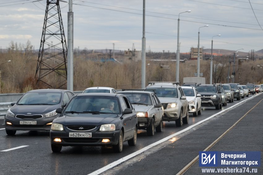 В Магнитогорске стало на один мост больше В Магнитогорске стало на один мост больше