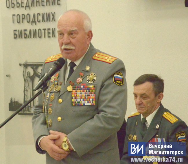 Ветераны МВД зарядили будущих стражей порядка на подвиги Ветераны МВД зарядили будущих стражей порядка на подвиги