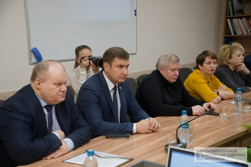 Магнитогорцы решают, какой двор благоустроить Магнитогорцы решают, какой двор благоустроить