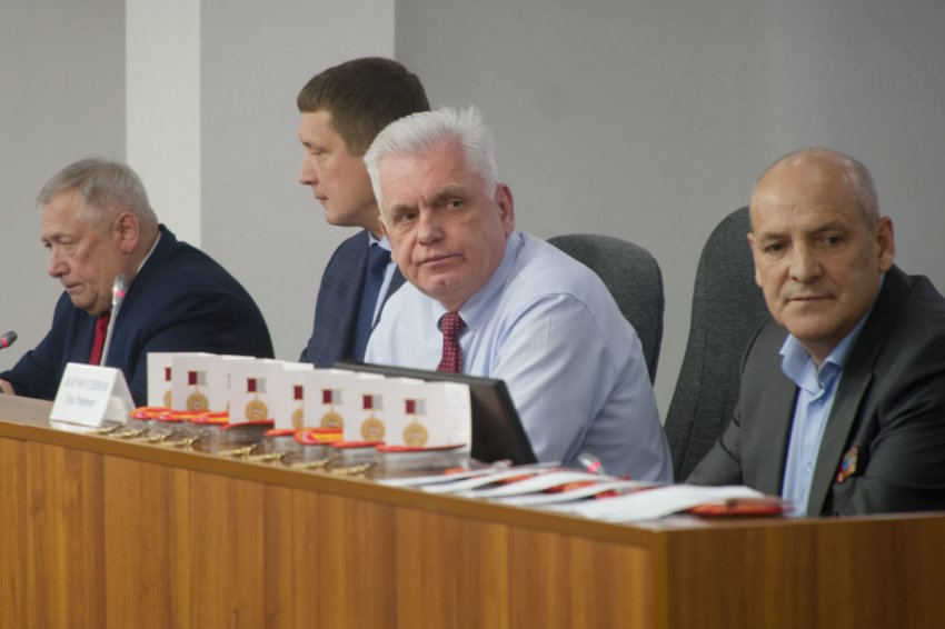 В Магнитогорске наградили волонтёров В Магнитогорске наградили волонтёров