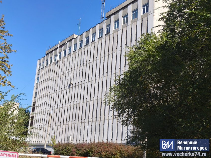В Магнитогорске продают необычное здание в центре города В Магнитогорске продают необычное здание в центре города